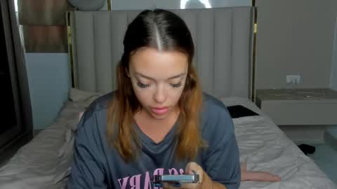 Snapshot of stellaa_queen chatting on 05.04.26 stella online show from 05.04.26