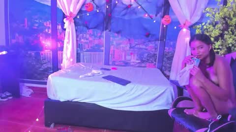 Snapshot of stellaandtyler chatting on 10.17.25 stellaandtyler online show from 10.17.25