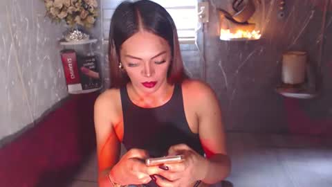 Snapshot of stellabronze chatting on 11.11.25 stella online show from 11.11.25