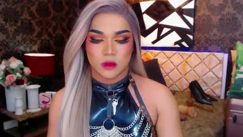 Snapshot of stellagrayts chatting on 01.01.25 CALL ME STELLA online show from 01.01.25