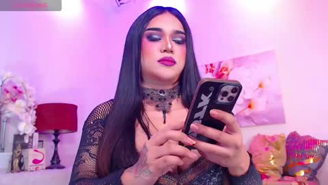 CALL ME STELLA online show from 01.10.26