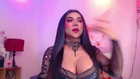 CALL ME STELLA online show from 05.17.26