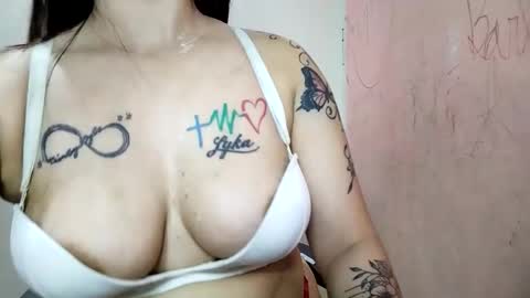 Snapshot of stellapearlx chatting on 06.11.26 Stellapearlx online show from 06.11.26
