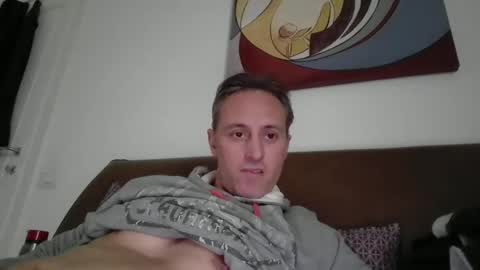 Snapshot of sten015 chatting on 01.15.25 sten015 online show from 01.15.25