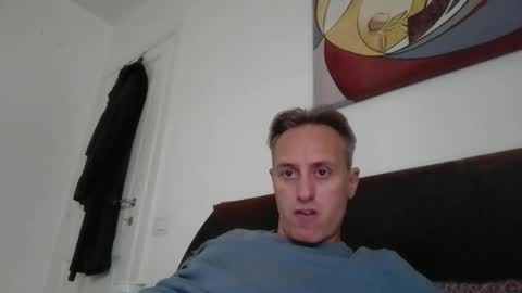 Snapshot of sten015 chatting on 10.21.25 sten015 online show from 10.21.25