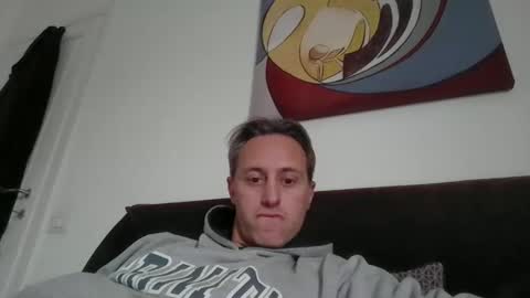 Snapshot of sten015 chatting on 12.18.25 sten015 online show from 12.18.25