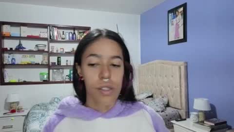 Stephania online show from 02.17.26