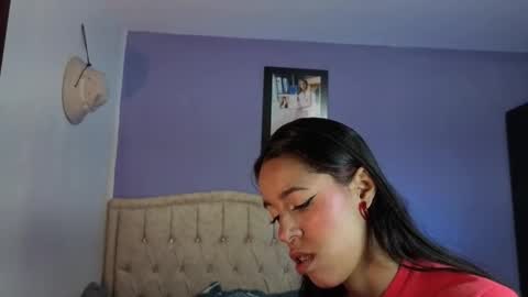 Snapshot of stephania_t chatting on 03.30.26 Stephania online show from 03.30.26