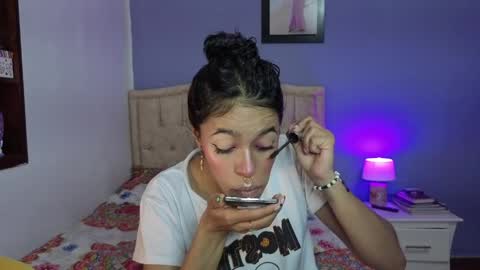 Snapshot of stephania_t chatting on 05.08.26 Stephania online show from 05.08.26