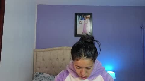 Snapshot of stephania_t chatting on 05.13.26 Stephania online show from 05.13.26
