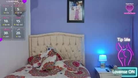 Snapshot of stephania_t chatting on 05.25.26 Stephania online show from 05.25.26
