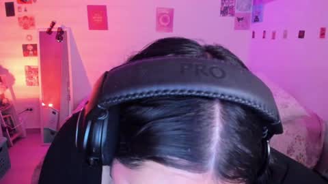 Stephanie  online show from 01.15.25