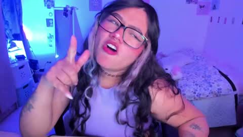 Stephanie  online show from 01.30.25