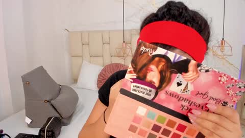 Snapshot of stephanysc chatting on 02.04.25 Stefanny online show from 02.04.25