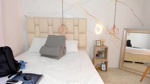 Snapshot of stephanysc chatting on 02.22.25 Stefanny online show from 02.22.25