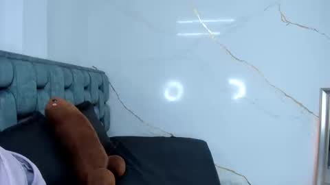 Snapshot of stephanysc chatting on 09.19.25 Stefanny online show from 09.19.25