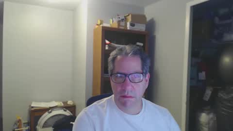 stephenhal9 online show from 12.04.25