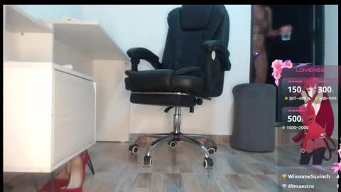 Snapshot of stephyjonesph chatting on 11.25.25 stephyjonesph online show from 11.25.25