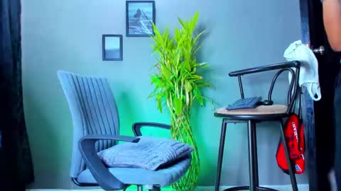 Snapshot of stev_velez chatting on 01.11.26 Steve online show from 01.11.26