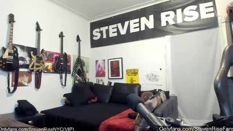 Snapshot of stevenrisenyc chatting on 01.16.26 StevenRiseNYC online show from 01.16.26