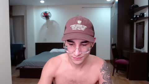 Snapshot of steveoceanbeanhuge chatting on 01.20.25 Alex online show from 01.20.25