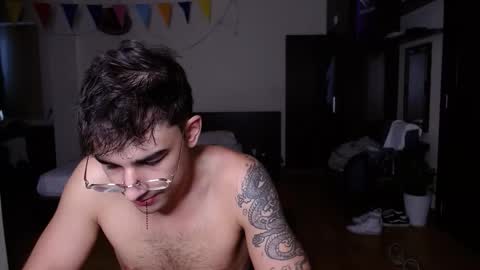 Snapshot of steveoceanbeanhuge chatting on 09.25.25 Alex online show from 09.25.25