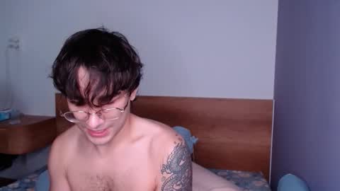 Snapshot of steveoceanbeanhuge chatting on 02.02.26 Alex online show from 02.02.26