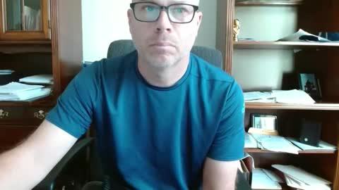 Snapshot of stevepre28 chatting on 12.08.24 stevepre28 online show from 12.08.24