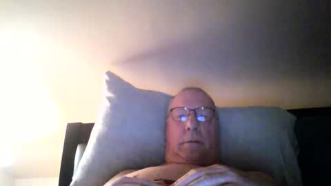 Snapshot of stew1014 chatting on 12.20.24 bobby online show from 12.20.24