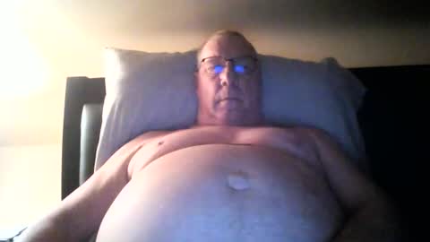 Snapshot of stew1014 chatting on 02.26.25 bobby online show from 02.26.25