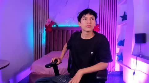 Sthepano  online show from 12.15.25