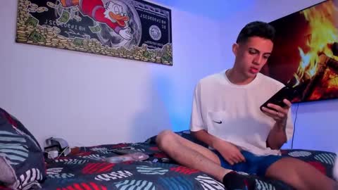 Snapshot of stiiveen_24cm chatting on 12.20.24 Stiven brendan online show from 12.20.24