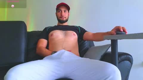 Stiven Montiel online show from 09.20.25