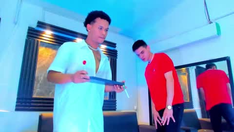 friends online show from 10.03.25