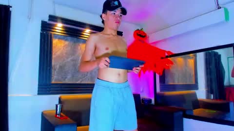 friends online show from 10.18.25