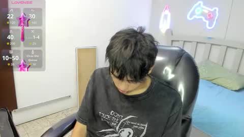 Stiwen online show from 12.15.25