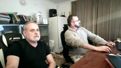 Snapshot of stochastics chatting on 07.11.26 rainy online show from 07.11.26
