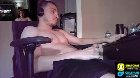 Snapshot of stoner394 chatting on 05.14.26 stoner394 online show from 05.14.26