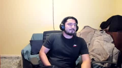 Snapshot of stonerfit chatting on 07.11.26 StonerFit online show from 07.11.26