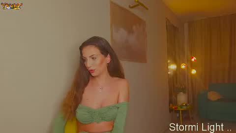Snapshot of stormi_light chatting on 06.18.26 Stormi online show from 06.18.26