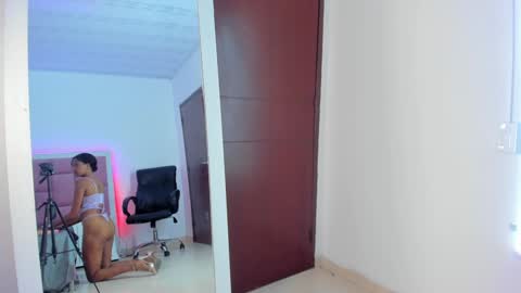 Sweety Stormi  online show from 01.13.25