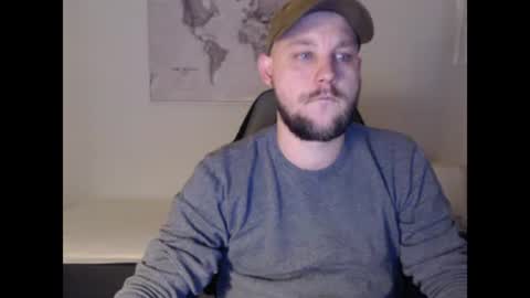 Snapshot of storpik21 chatting on 01.01.25 Scandiv online show from 01.01.25