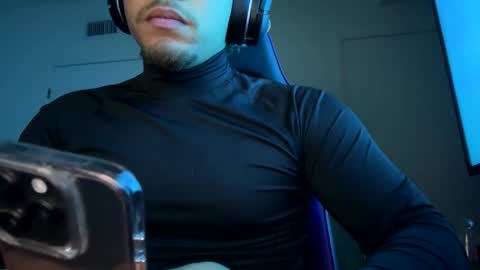 Snapshot of str8dj chatting on 01.24.25 Dj online show from 01.24.25