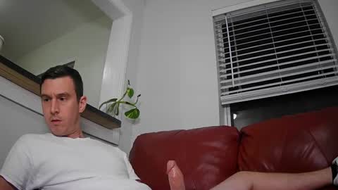 Snapshot of str8stuntcox chatting on 10.03.25 Str8StuntCox online show from 10.03.25