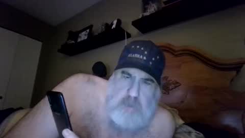 Straightbear4you online show from 04.18.26