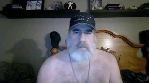 Snapshot of straightbear4you chatting on 06.12.26 Straightbear4you online show from 06.12.26