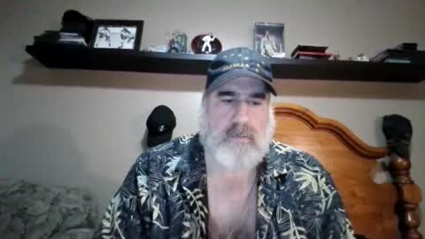 Snapshot of straightbear4you chatting on 07.18.26 Straightbear4you online show from 07.18.26