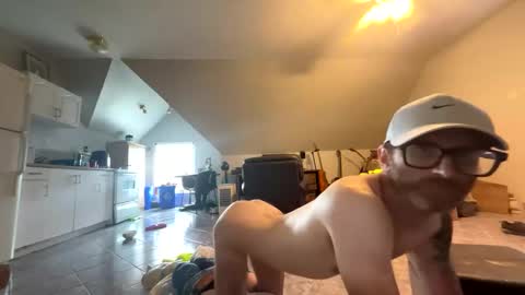 Snapshot of straightexhibitionistforcocks chatting on 10.16.25 straightexhibitionistforcocks online show from 10.16.25