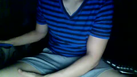 Snapshot of straiker_ chatting on 04.08.26 striker online show from 04.08.26