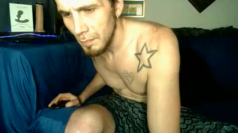 straitpipermann22 online show from 11.27.25